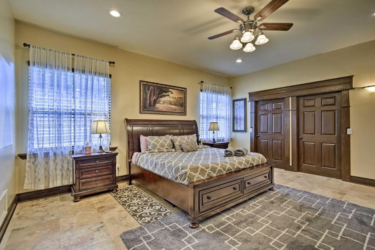 Tampa Oasis With Pool About 7 Mi To Busch Gardens! Villa Luaran gambar