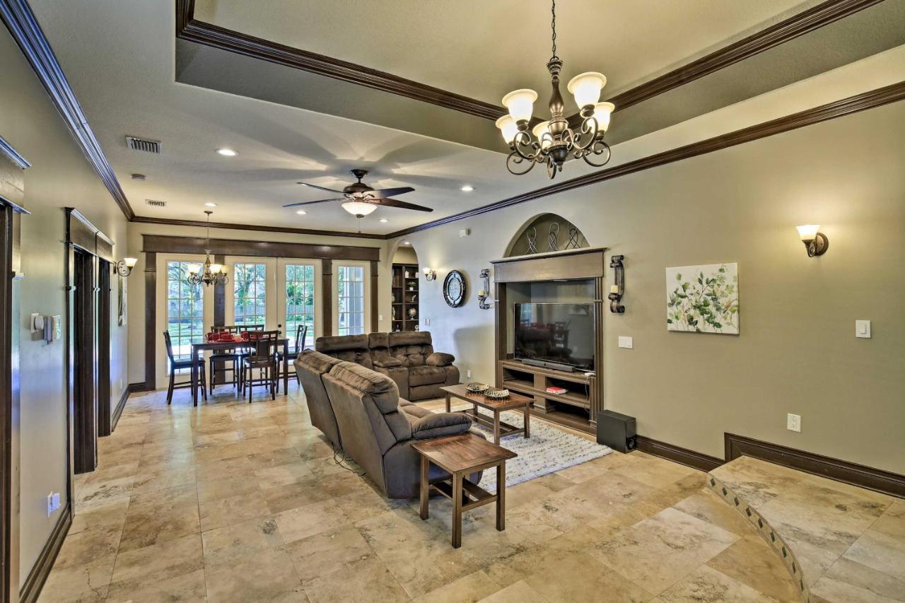 Tampa Oasis With Pool About 7 Mi To Busch Gardens! Villa Luaran gambar