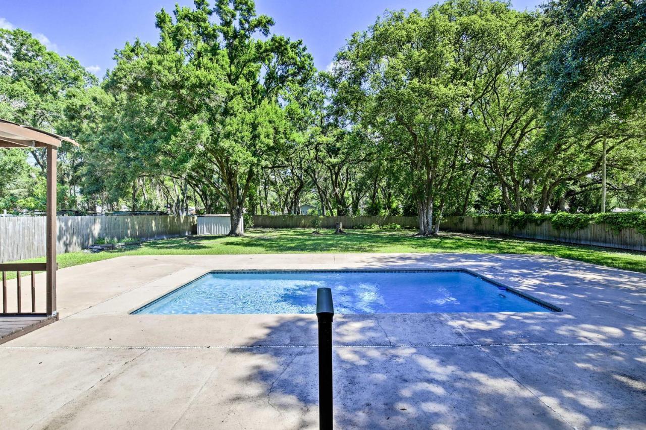 Tampa Oasis With Pool About 7 Mi To Busch Gardens! Villa Luaran gambar