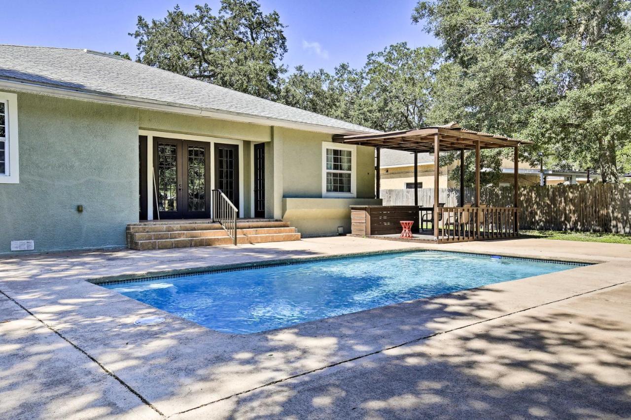 Tampa Oasis With Pool About 7 Mi To Busch Gardens! Villa Luaran gambar